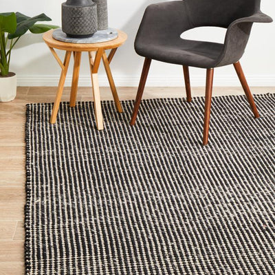 Skandinavian 300 Black Rug